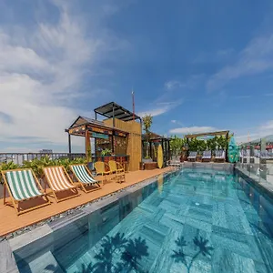 Hotel Seahorse Signature By Haviland ***